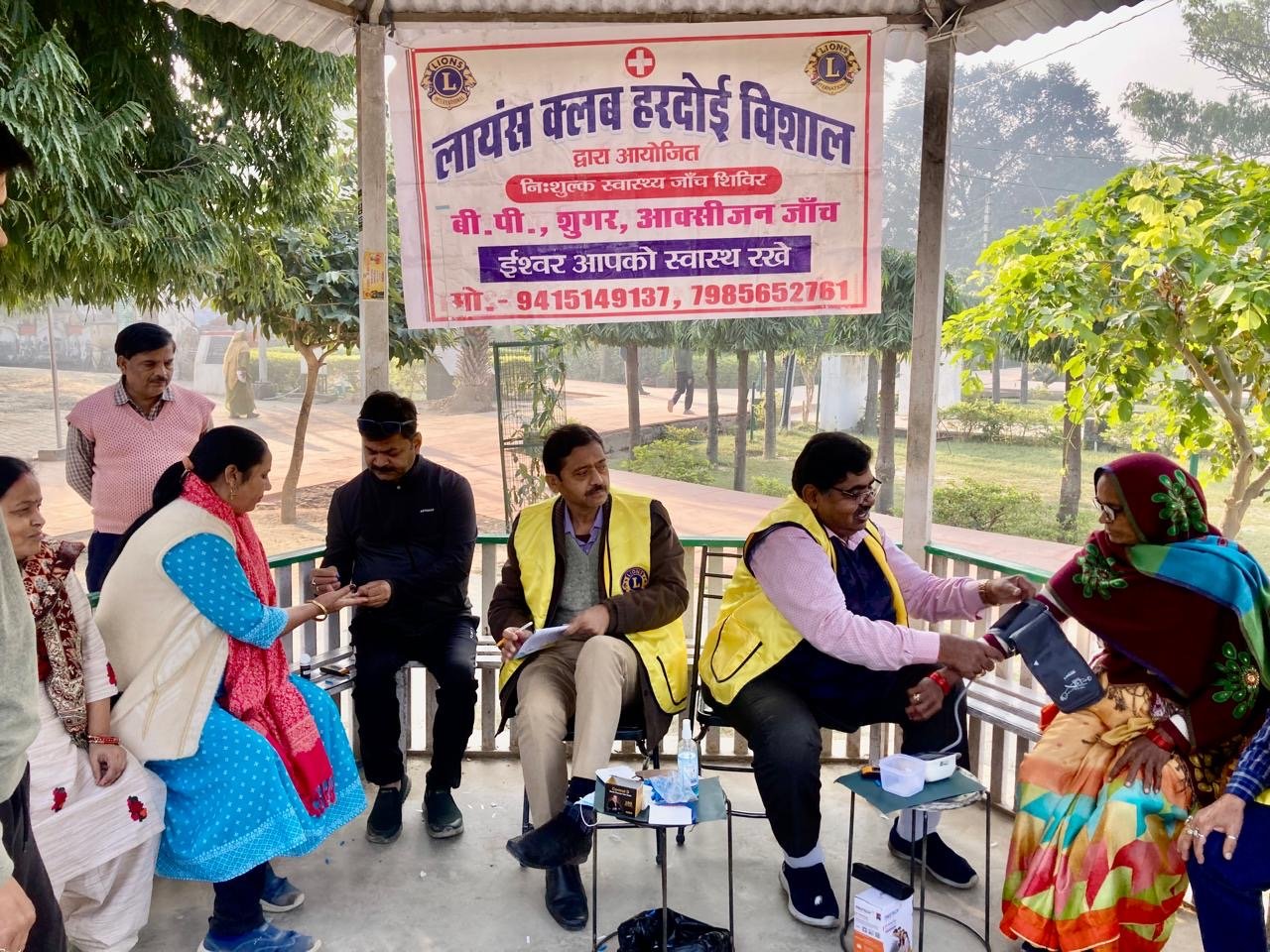 Health Checkup-Lions Club Hardoi Vishal