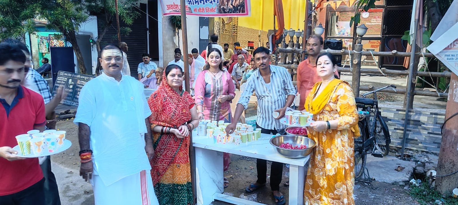 Kavad Yatri Food Distribution-Lions Club Raat Virat